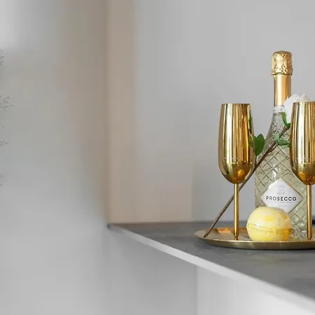 アパート Hanza Tower Skyline Bath 24 Pool & Jacussi & Sauna