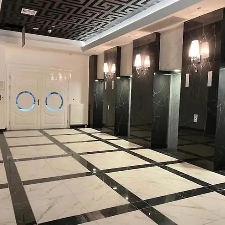 Hanza Tower Skyline Bath 24 Pool & Jacussi & Sauna アパート *