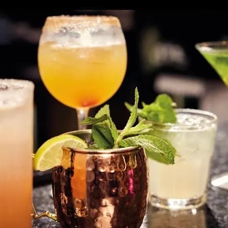 Hanza Tower Skyline Bath 24 Pool & Jacussi & Sauna *