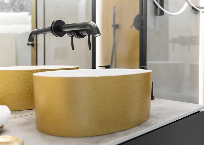 Hanza Tower Skyline Bath 24 Pool & Jacussi & Sauna Apartment