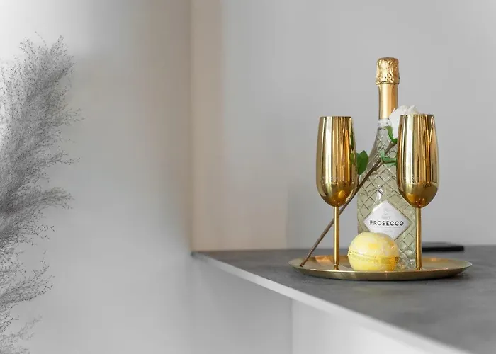 Apartment Hanza Tower Skyline Bath 24 Pool & Jacussi & Sauna