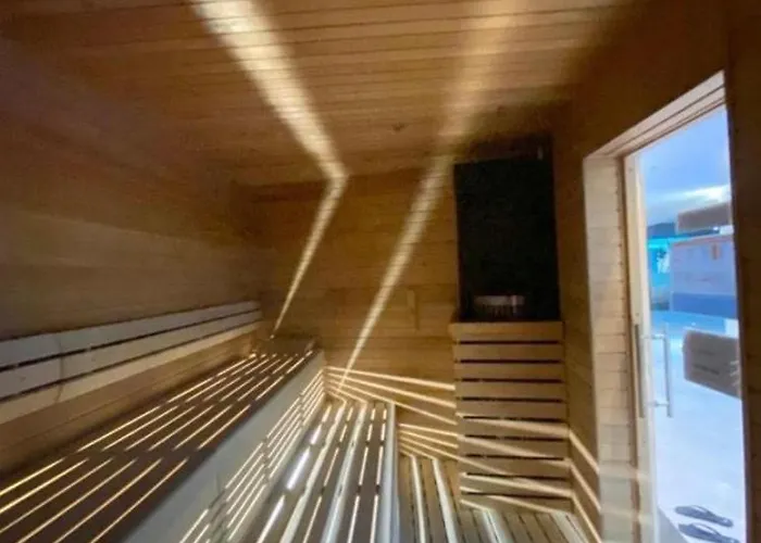 Apartment Hanza Tower Skyline Bath 24 Pool & Jacussi & Sauna *